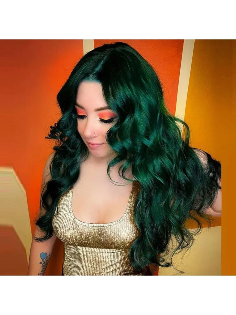 Women's Green Long Blonde Wavy Synthetic Platinum Layered Classic Wigs